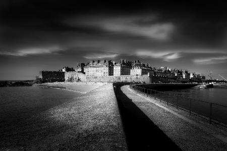 Light on Saint-Malo