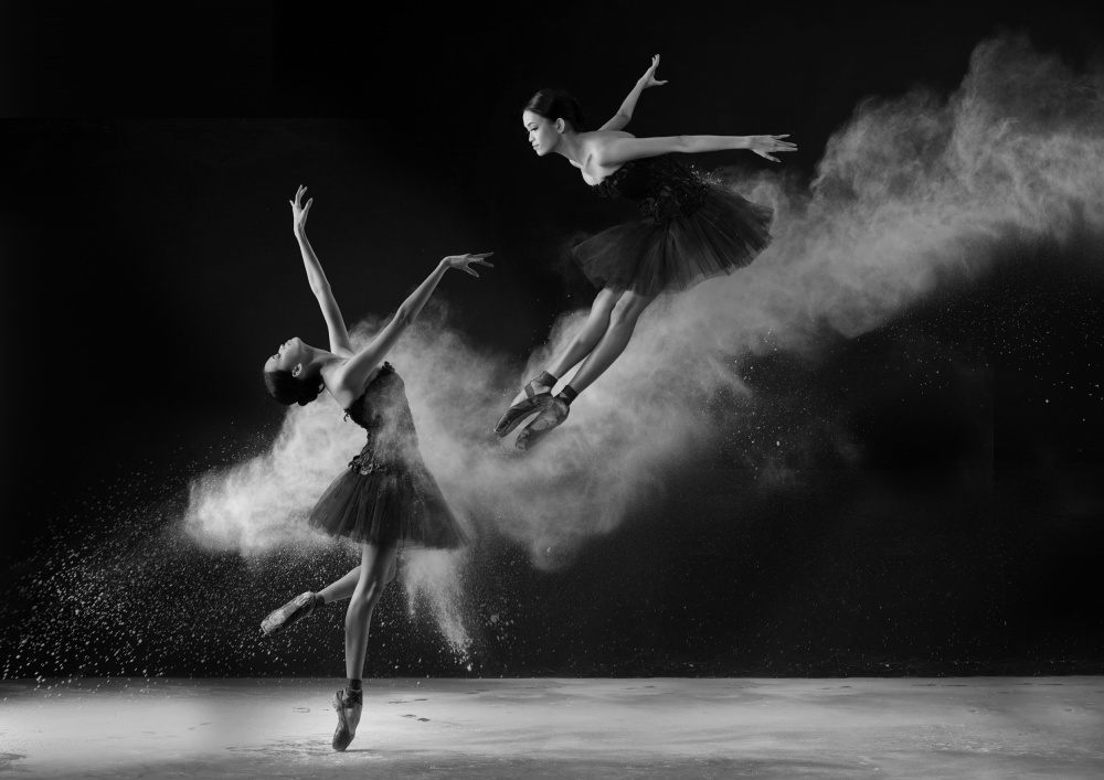 Duo ballerinas a Rawisyah Aditya