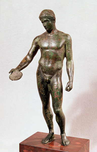 Statue of an ephebe making a libation a Arte Romana
