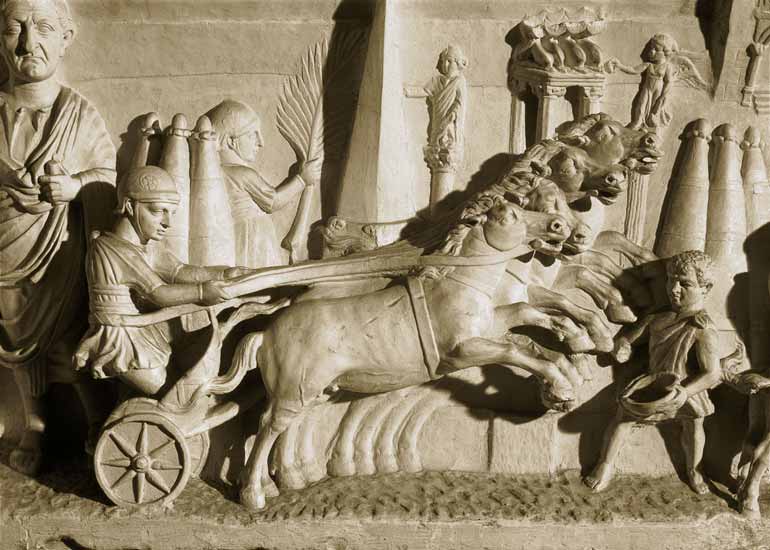 Relief depicting a chariot race a Arte Romana