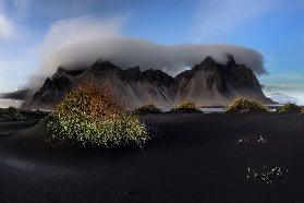 Stokksnes and Vestrahorn - The VatnajA¶kull region