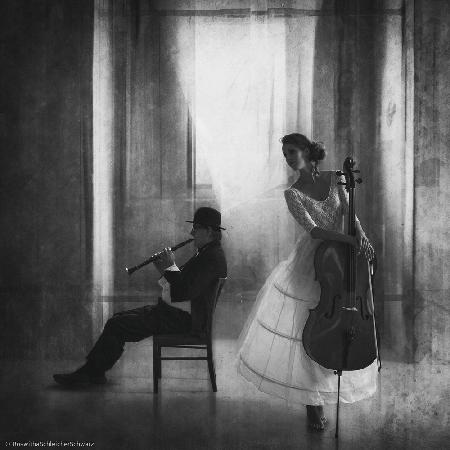 Pause for cello