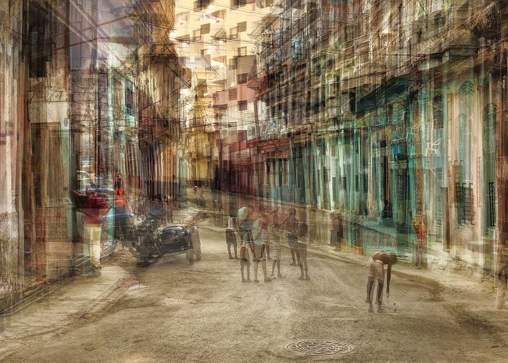 Daily scene in Centro Habana a Roxana Labagnara