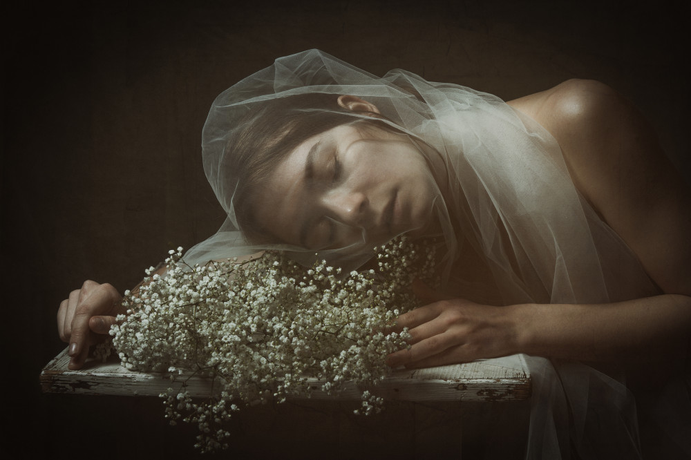 sleeping under the veil a Ruth Franke