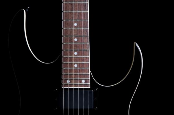 electric guitar silhouette isolated on b a Sascha Burkard