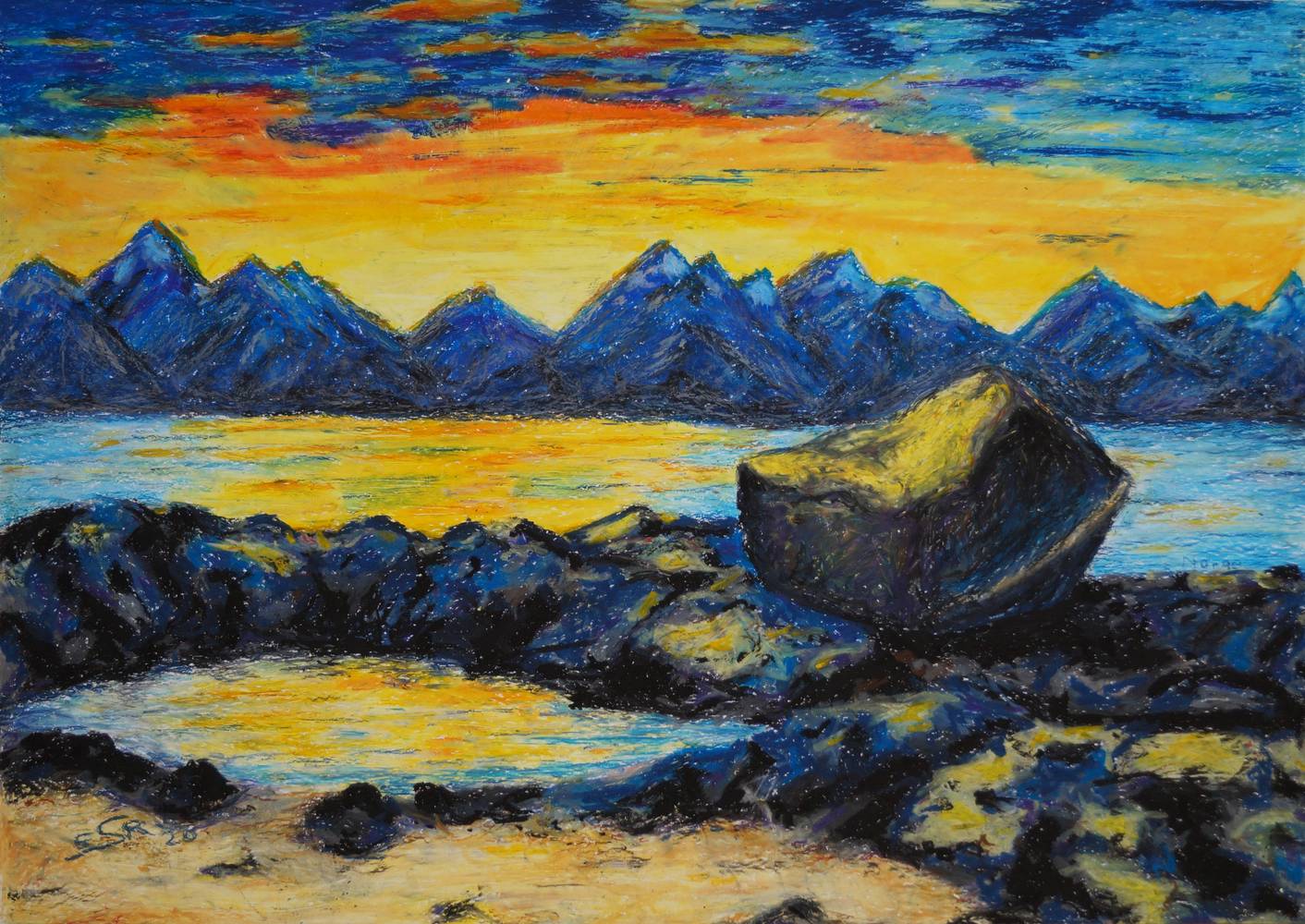 Sonnenuntergang hinter den Lofoten, Strand mit Stein in Sommersel, Hamaroy, Nord-Norwegen a Eva Seltmann-Reinig