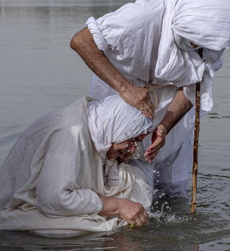 Mandaeans baptism ritual