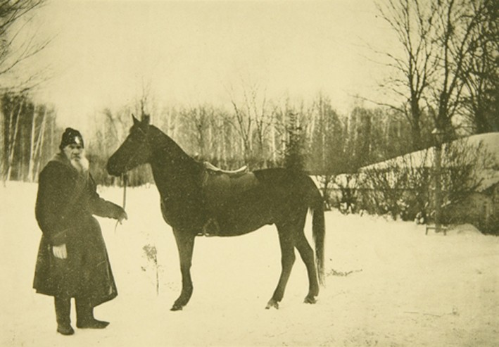 Leo Tolstoy with a Horse in Yasnaya Polyana a Sophia Andreevna Tolstaya