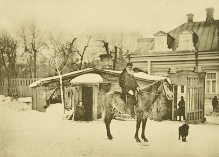 Leo Tolstoy on horseback in Moscow a Sophia Andreevna Tolstaya