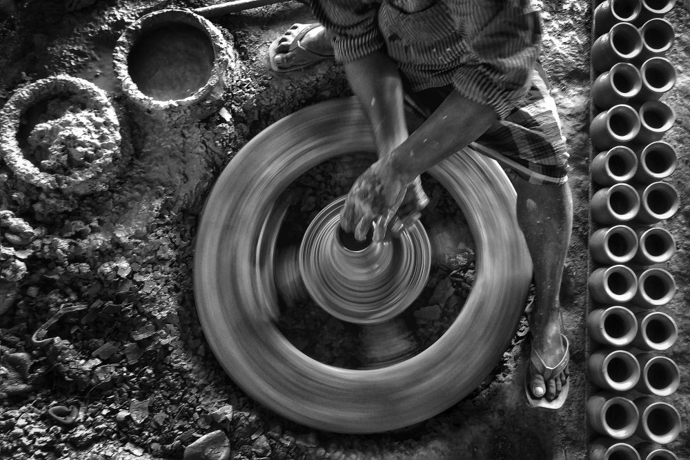 The potter a Sujon Adikary
