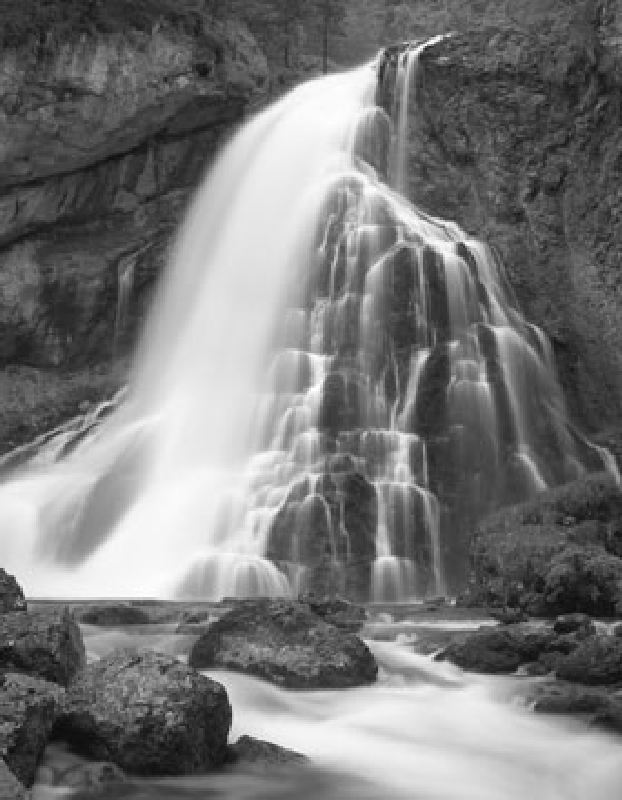 Waterfalls II a Tom Weber