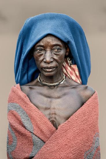 A woman of the Ovakuvale
