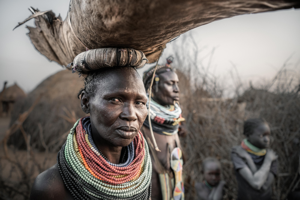 Nyangatom tribes women a Trevor Cole