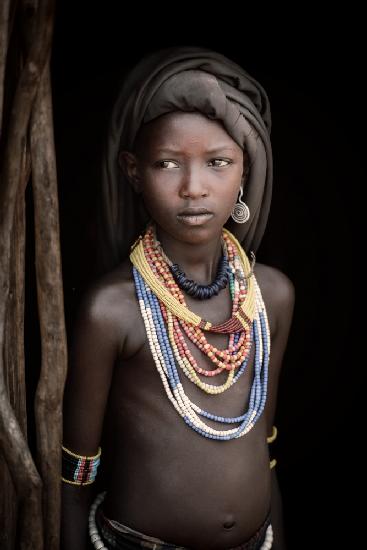 Young girl of the Arbore