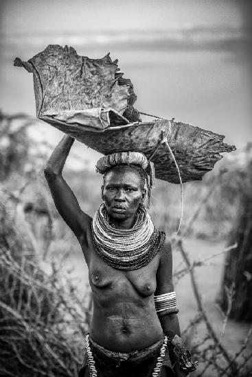 Nyangatom woman at work