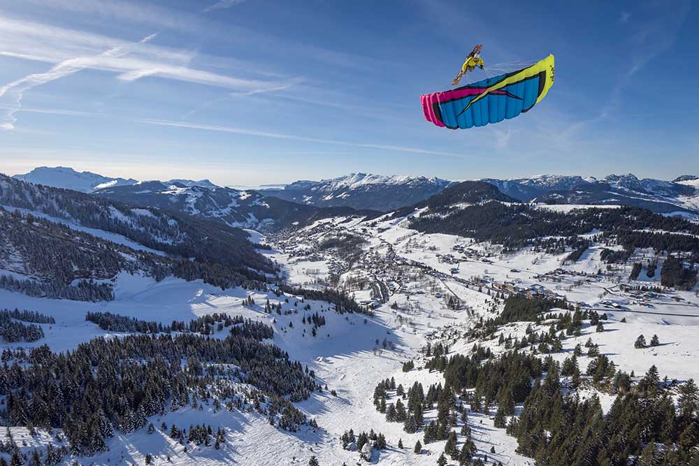 Michael Regnier Speedriding in La Clusaz a Tristan Shu