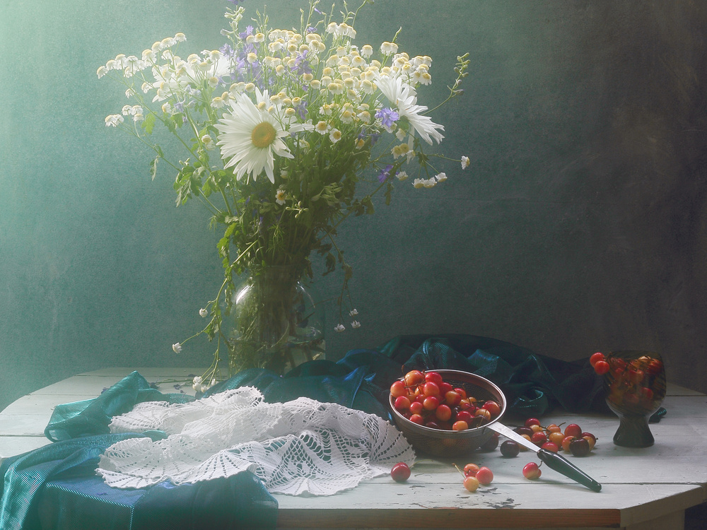 Still life with Cherry and Chamomiles a UstinaGreen