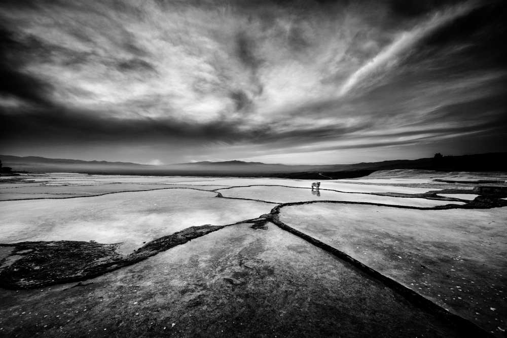 Alone in Hierapolis a Veli Aydogdu