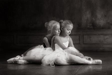 Little dancers