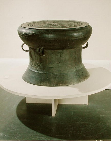 Drum, Dong Son style, 2nd-1st century BC (bronze) (see also 181009) a Vietnamese School