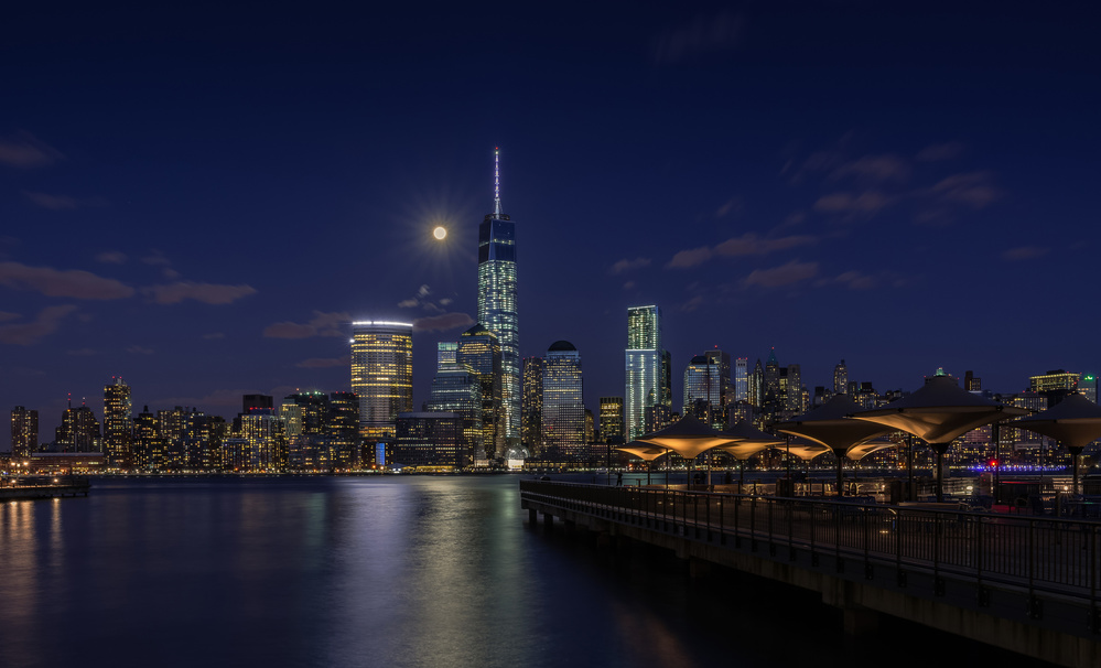 Moonlight over lower Manhattan a Wei (David) Dai