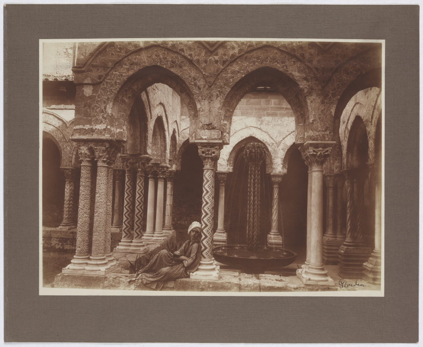 Palermo: Young man in Arab costume in the cloister of Monreale a Wilhelm von Gloeden