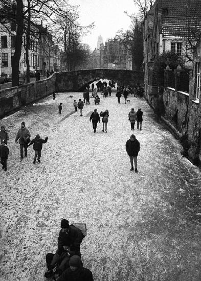 Walking on ice in Bruges