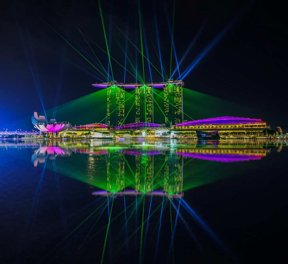 Singapore Marina Bay Sands Hotel Laser Light Show "WONDERFUL" a Zexsen Xie